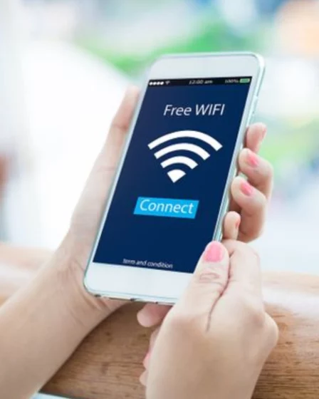 Application to Find Free Wi-Fi Networks