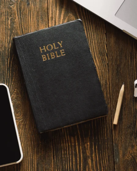 Applications to Read the Bible